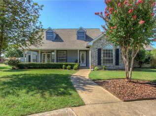 608 Azalea Ct, Forney, TX 75126