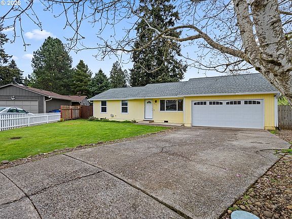 3rd image of 3713 NE 135th Ave