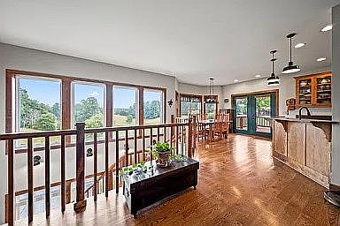 2nd image of 287 Maynord Ln