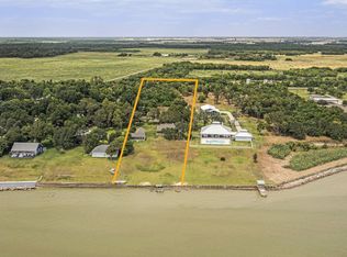 7414 Ocean Dr, Beach City, TX 77523