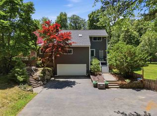 60 Stanley Brook Drive, Salem, NH 03079