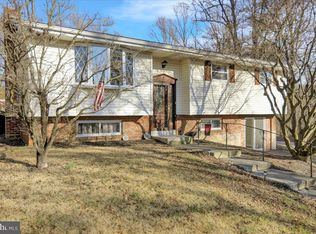 201 Sycamore St, Mohnton, PA 19540