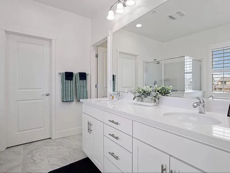 18277 Millbrook Ave — Photo 4