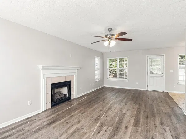5727 Hedgecrest Pl, Charlotte, NC 28269