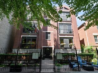 1242 N Maplewood Ave #2S, Chicago, IL 60622