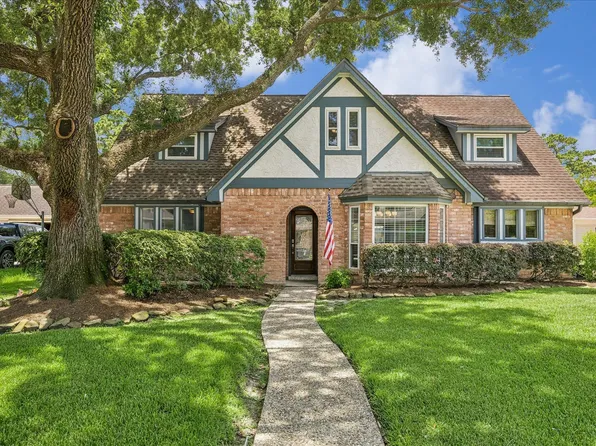 17619 Cassina Dr, Spring, TX 77388