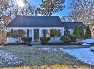 157 Gosnold St, Hyannis, MA 02601
