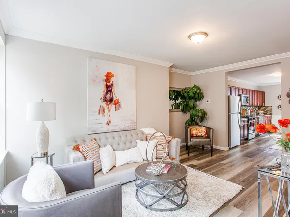 106 Middlesex St, Gloucester City, NJ 08030