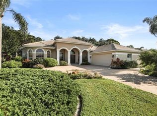 6668 Saint James Xing, University Park, FL 34201