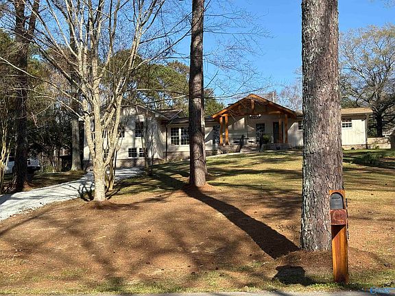 2nd image of 3715 Fall Bluff Dr SW