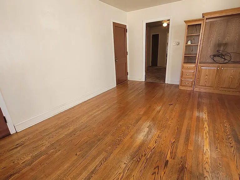 145 2nd St — Photo 3