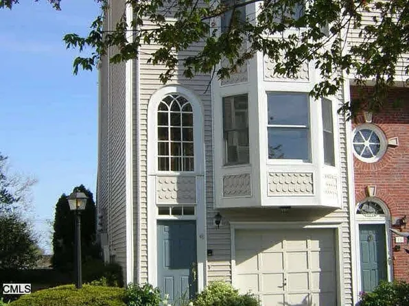 48 Bywater Ln, Bridgeport, CT 06605