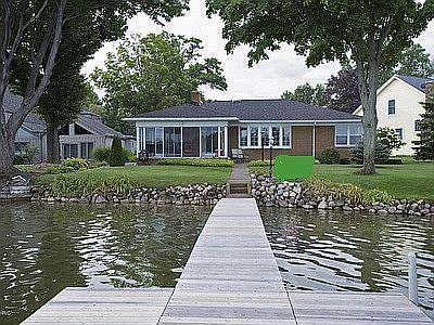 1st image of 738 Country Club Dr