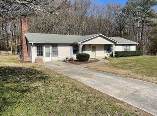 825 Ray Dr NW, Conyers, GA 30012