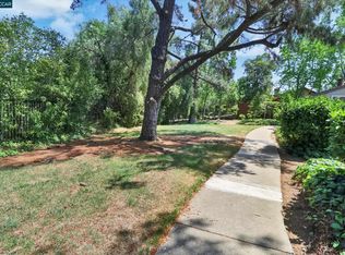 1598 Schenone Ct APT G, Concord, CA 94521
