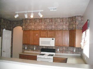 1075 S Floral Ridge Way, Tucson, AZ 85710