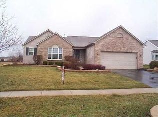 2132 Maxwell Ave, Lewis Center, OH 43035