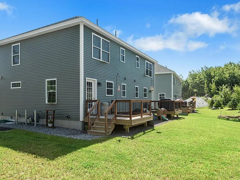 5 Anglers Rd — Photo 22