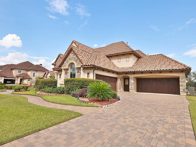 22 Post Shadow Estate Dr — Photo 6