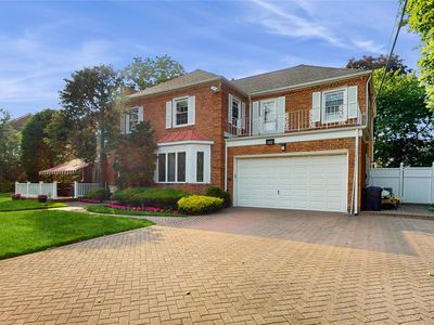 202 Broadway, Lawrence, NY, 11559