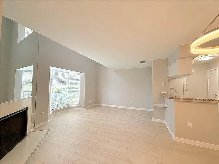 2120 El Paseo St #705 — Photo 10