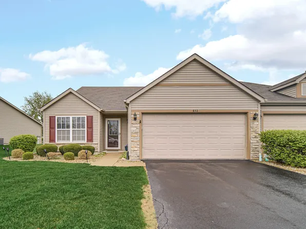 832 Flagstone Dr, Dyer, IN 46311