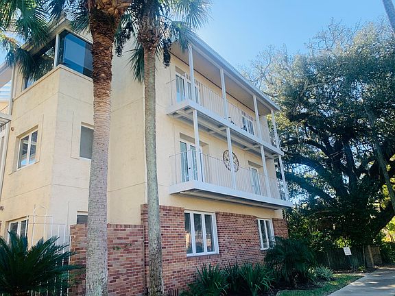 2nd image of 2912 Saint Johns Ave APT 24