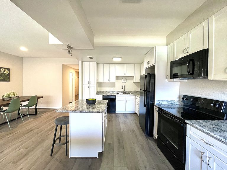 Augusta Court Apartment Rentals Houston, TX Zillow