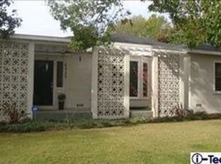 6525 Forbes Ave, Van Nuys, CA 91406