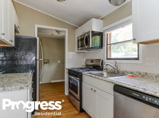 8 Fawn Run, Manalapan, NJ 07726