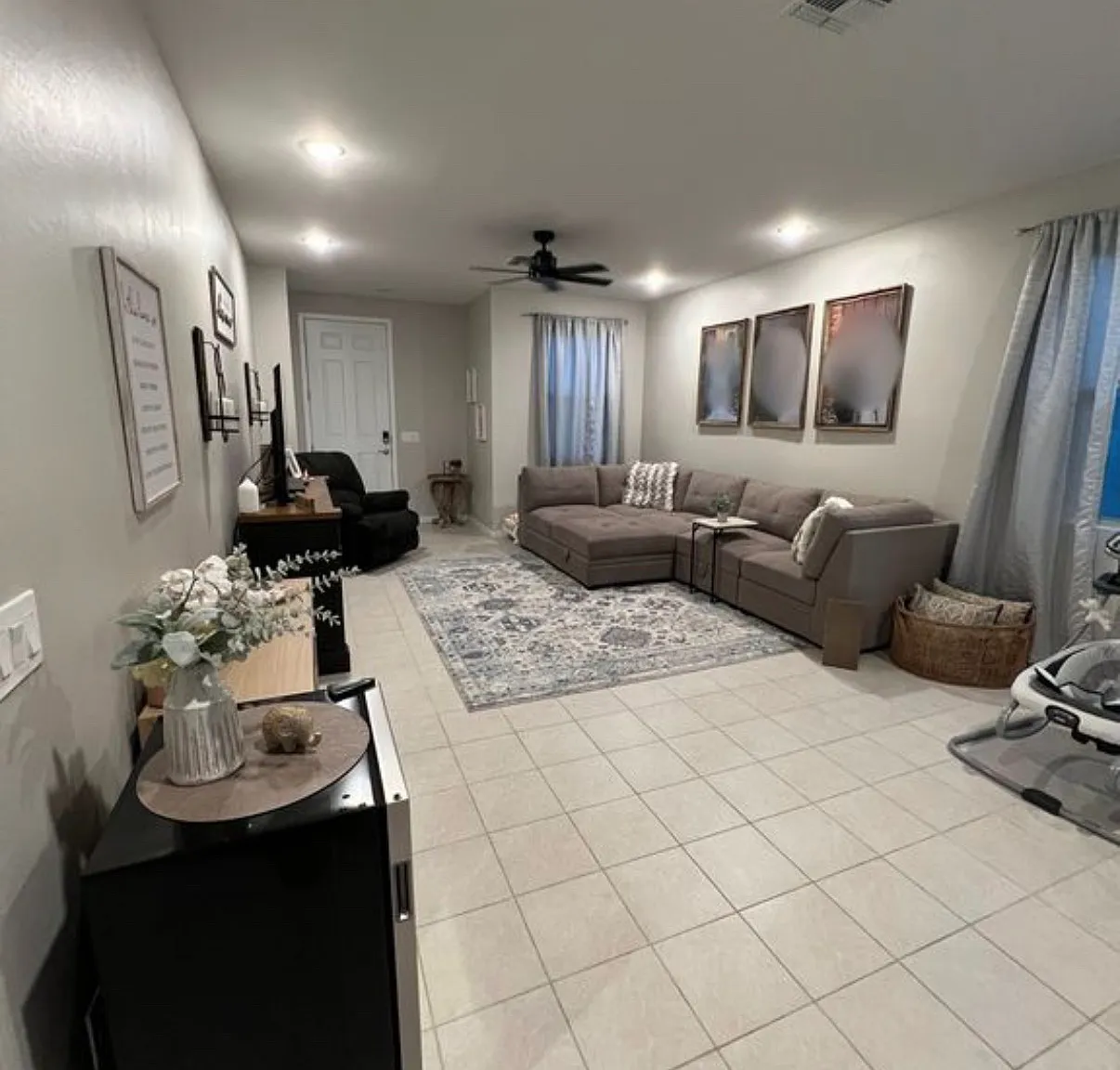 3 bed, 1424 sqft, $2,200 — Photo 2