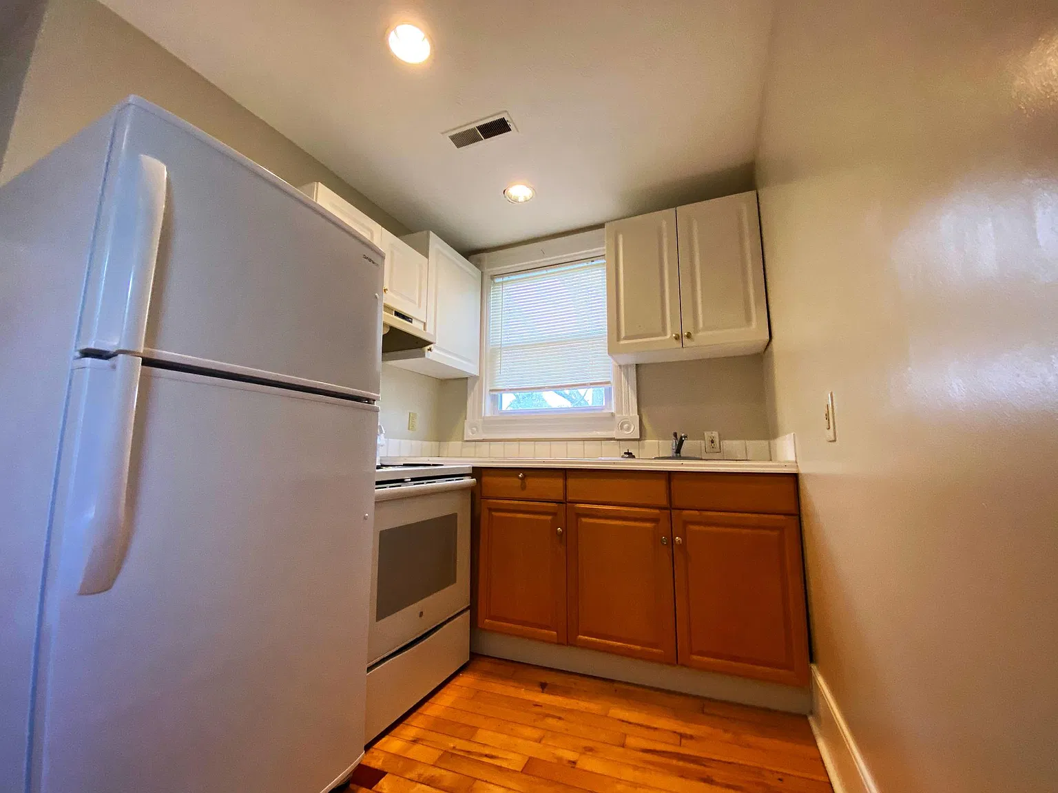 1 bed, 450 sqft, $950 — Photo 4