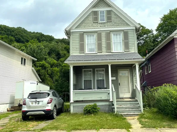 328 Pacific St, Franklin, PA 16323