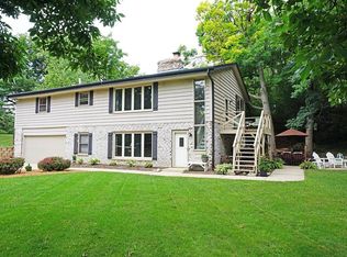 833 Hawks Holw, Delafield, WI 53018