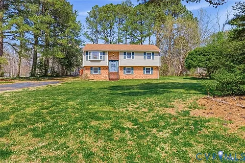 2300 Burgage Ln Photo 1