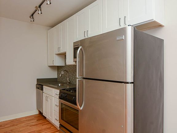 2nd image of 2420 N Kedzie Blvd APT 311