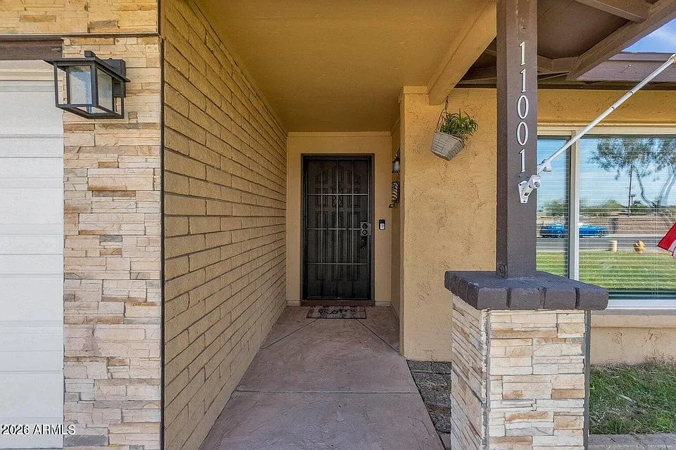 3 bed, 1853 sqft, $2,500 — Photo 2