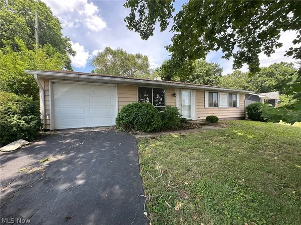 1645 Border St, Zanesville, OH 43701