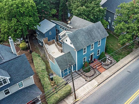 2nd image of 606 Kings Hwy