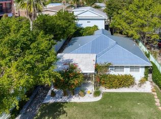 147 Garfield Dr, Sarasota, FL 34236