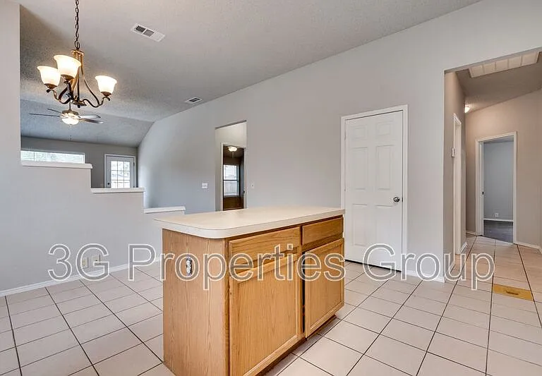 2008 Lamprey Cir — Photo 13