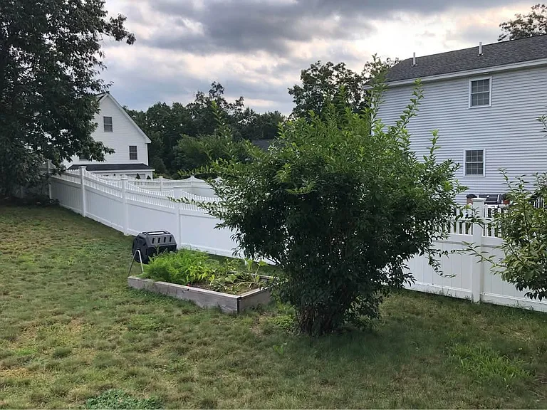 64 Hawthorne Cir — Photo 8