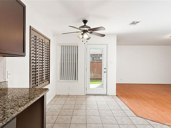 4th image of 3303 San Gabriel St