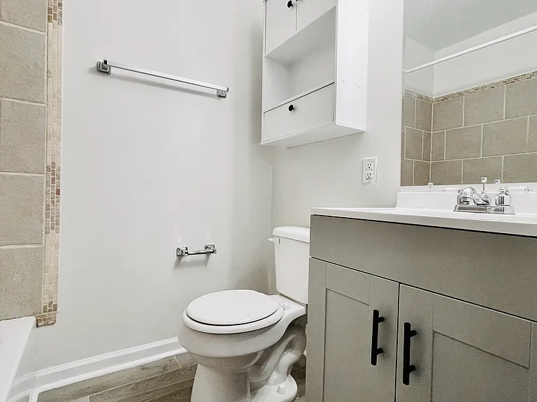 909 Meadow Dr — Photo 19