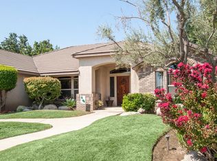 1125 N Greenwood St, Tulare, CA 93274
