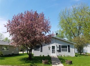 1913 5th St, Perry, IA 50220