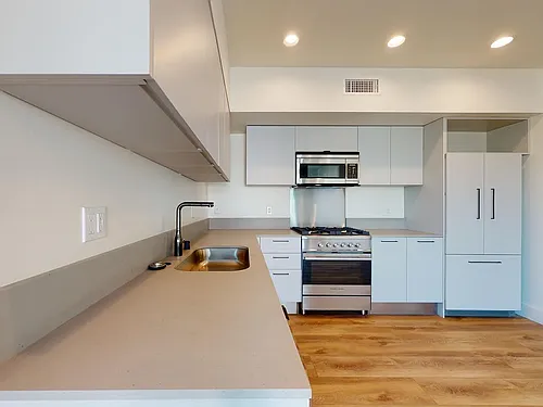 ELMWOOD ROW Photo 1