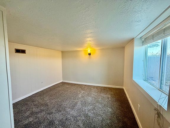 3rd image of 390 N 2nd E