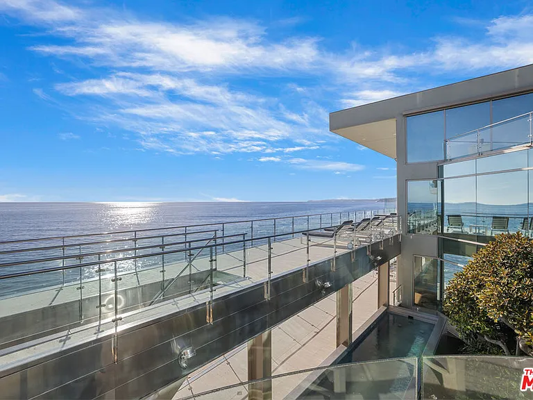 24434 Malibu Rd — Photo 15