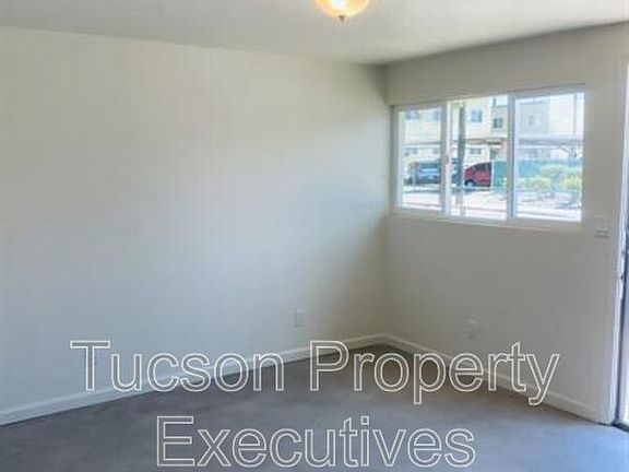 4th image of 3831 E Flower St APT 5